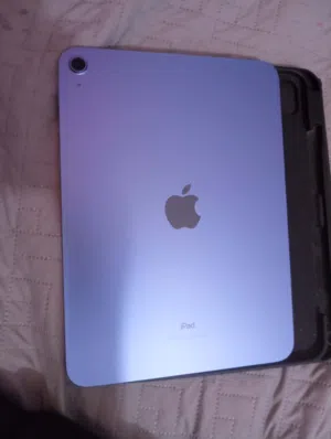 Apple iPad 10 64 GB in Qadisiyah