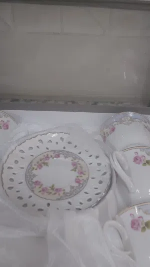 طقم فناجين شاي جديد  نوعيه ممتازة
