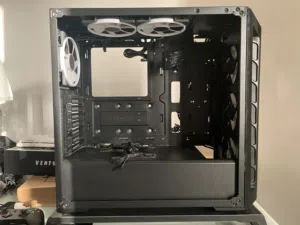 كيس من كولر ماستر مع بورسبلاي750w