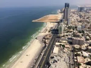 تقدر تمتلك وحدتك علي كورنيش عجمان بقدم فقط 5%