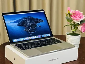 Apple MacBook Pro 13 inch used 512gb 16gb ram with warranty until 04/july/2024 cycle count is 0