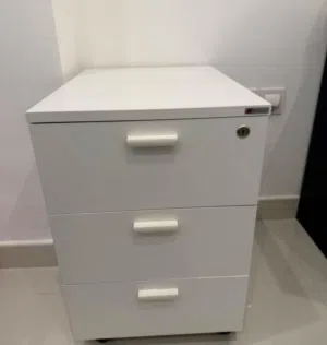 3-Drawer Cabinet