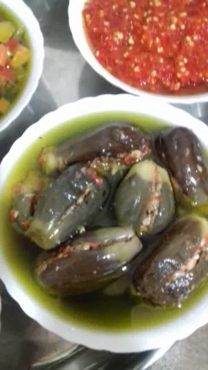 مكدوس شغل بيت جديد بزيت الزيتون الصافي
