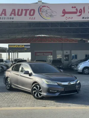 Honda accord 2017 full options AC works  perfectly هوندا اكورد 2017 فل اوبشن وارد كوريا كلين تايتل