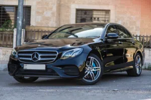 Mercedes E350e Plug in hybrid Amg kit 2018  السيارة وارد الشركة و مميزة جدا و قطعت مسافة 134,000 كم