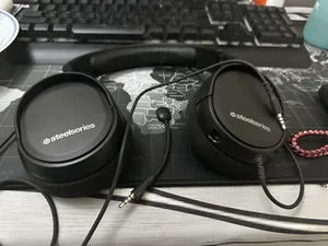 Gaming Headset . Gaming PC . Used3