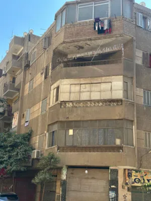 عمارة للبيع بها 14 شقة منها 12 فاضية