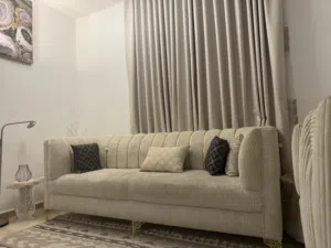 كراسي للبيع بجودة جيده جداً