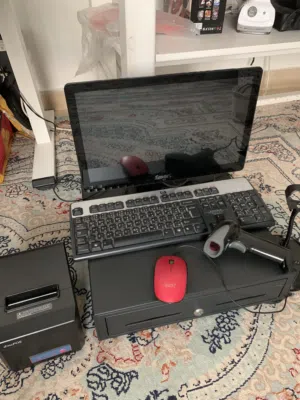 للبيع كمبيوتر محاسبة وكاشير