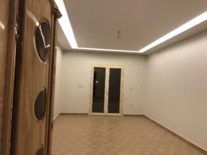 شقة للبيع بمنطقة جنوب الاحياء - السادس من اكتوبر