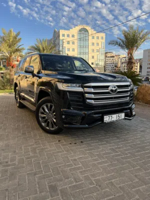 Used Toyota Land Cruiser in Amman