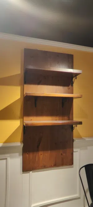 رفوف خشب مناسب للديكور