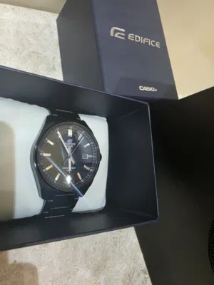 ساعة كاسيو EFV-150DC-1AV جديدة مع ضمان سنة تم شراؤها بتاريخ اليوم مع كامل الملحقات