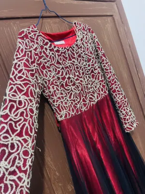 فساتين محجبات من Simcity وفستان قصير مطرز لولو