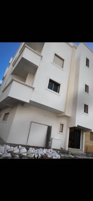 Building for Sale in Tripoli Gorje