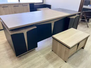 مكتب إداري فاخر موديل تسلا بتصميم عصري أنيق مناسب للمكاتب الإدارية والشركات 243 × 100 × 80 سم