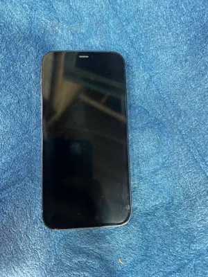 Apple iPhone 12 64 GB in Mafraq