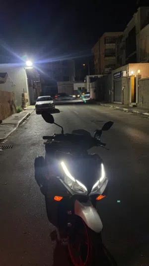 يماها ايروكس