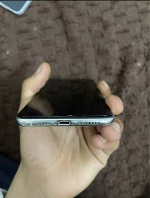 11 pro max بحالة الوكاله