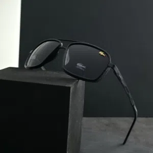نظارة لاكوست Lacoste للرجال – إرث فرنسي عريق يجمع بين الموضة والرياضة في إطار واحد أنيق.