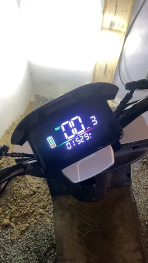 للبيع سكوتر