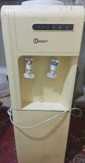 كولر ماء بحالة ممتازة