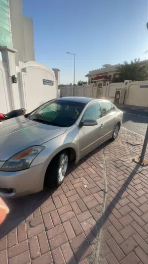 نيسان التيما 2009