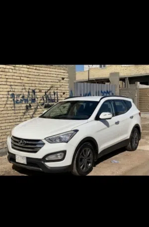 سياره سنتافي ابيض