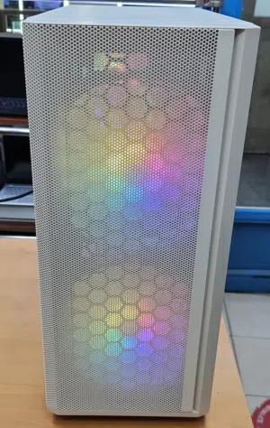 كمبيوتر بي سي جيمنق للبيع Core i5 13Gen256M.2 ssd+1TB /16Ram/3060 12GB RTX كالجديد لون أبيض