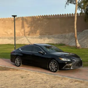 لكـزس Es350 فول ابشن بنرامـا كلين بدون حوادث او صبغ