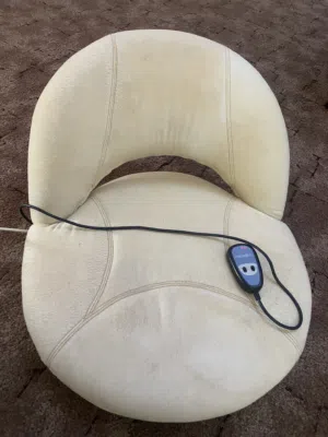 كرسي مساج للظهر و الفخذين شغال مية بالمية