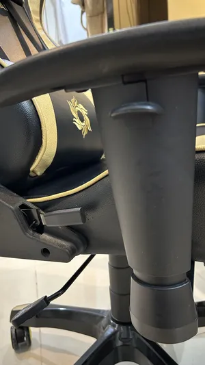 Chairs & Desks . Gaming PC . Used1