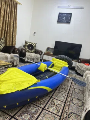 قارب نفخ للبيع