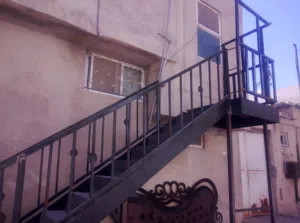 درج.حديد شبه جديد ستعمال بسيط للبيع ب210 غساله نوع ارستون شبه جديده ب70 السعر النهائي التواصل 07809