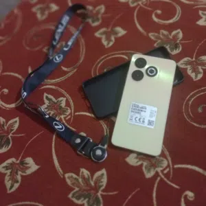 Infinix Smart 8 64 GB in Tripoli