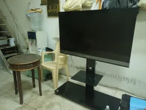 شاشتين سوني 52 انش و اوركا 40 انش