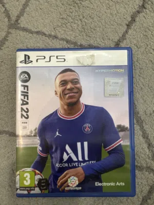 للبيع FIFA 22 مستعمل شغال 100%