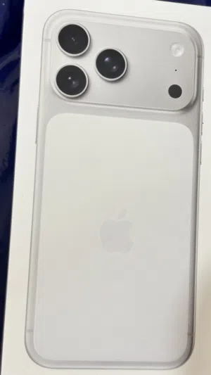 Brand New iPhone 17 Pro Max/Silver/2TB