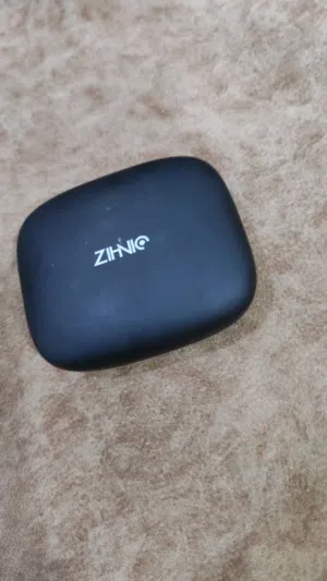 سماعة "ZiNHIZ" للبيع