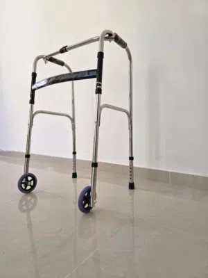 ووكر مشاية قابلة للطي مع عجلات أمامية مقاس 4 انش walker with 4 inch front wheels