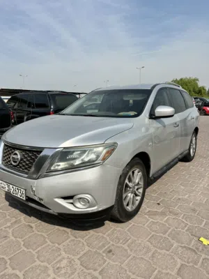Used Nissan Pathfinder in Hawally