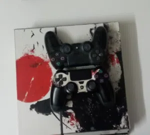 بلاي ستيشن 4 معدل للبيع