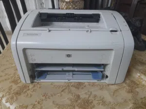 طابعه ليزر نوع hp اسود للبيع