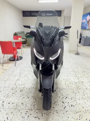 جمركYamaha xmax 2020 300cc