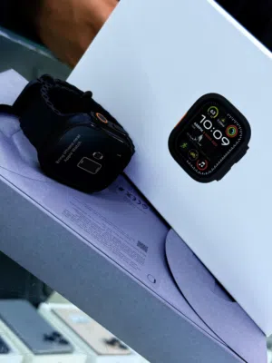 Apple Watch Ultra 2 49mm Balck Ti Balck Under Warranty Apple 4 Months Available like new 100% Batte