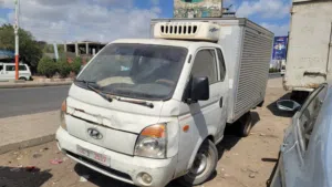هونداي 2011  بورتر  غرطة as H100 ثلاجة   ديزل جير عادي  بسعر 2500 دولار مجمرك قديم مرقم