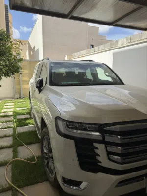 Used Toyota Land Cruiser in Tripoli