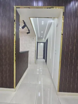 شقه للبيع متشطبه تشطيب فندقى كامل بالتكييفات عليها خصم لفتره محدوده و دا لسرعة البيع