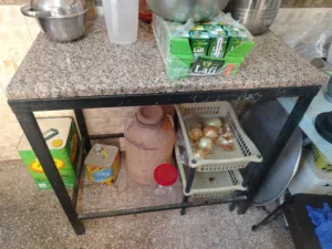 طاولة مطعم جرانيت