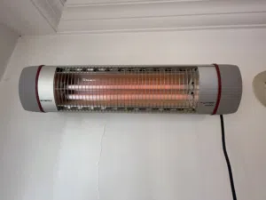 مدفأة كهربائيه 2500 واط تغطي مساحه 16م